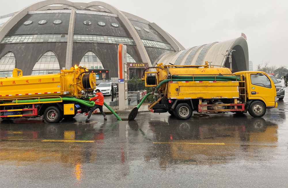 271文康苑商场管道清淤